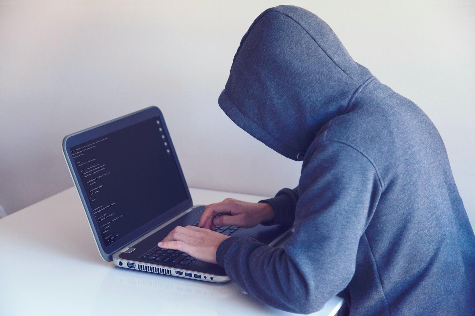 Copertina per Hacker nel sito del Comune di Gorizia, «pagate o pubblichiamo tutto»